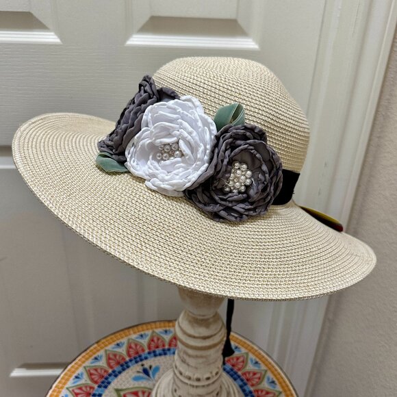 Women's Tweed Sun Hat Embellished With Satin Flowers & Pearls Special Event NEW - Picture 13 of 13